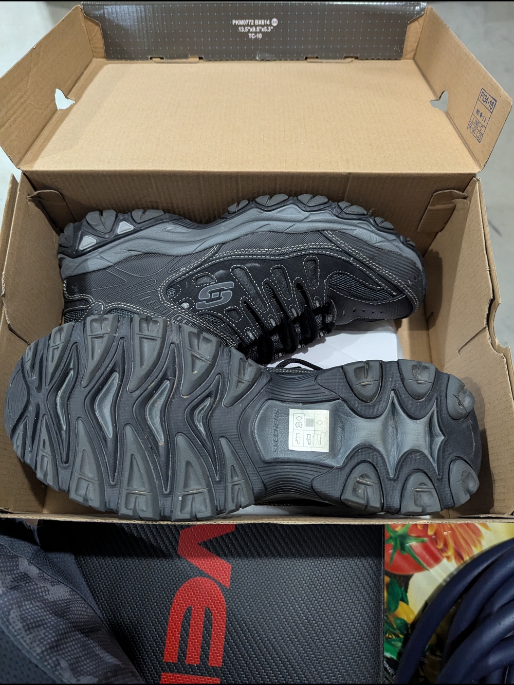 Skechers Sport Memory Foam Shoe Box - Blue, Black, Yellow